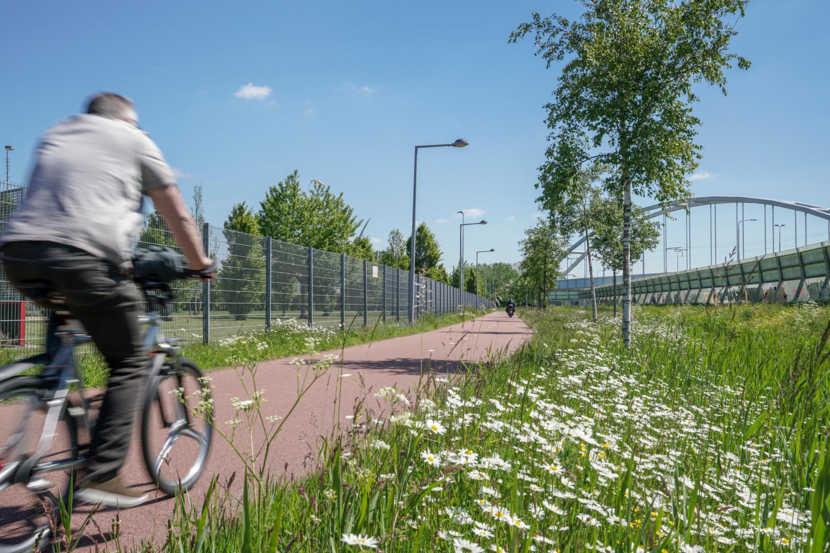 Fietspad langs kanaal